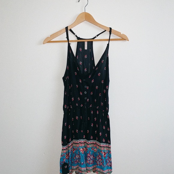 Black romper with patterns - Picture 1 of 4